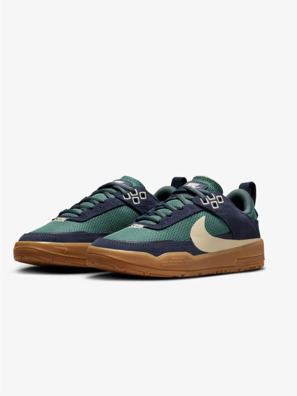 NIB Nike SB Boys Day One Skate Board Sneakers